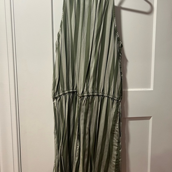 NWT Old Navy Romper - Picture 4 of 5